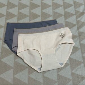 Nwot youkeshu - Cotton Seamless Panties